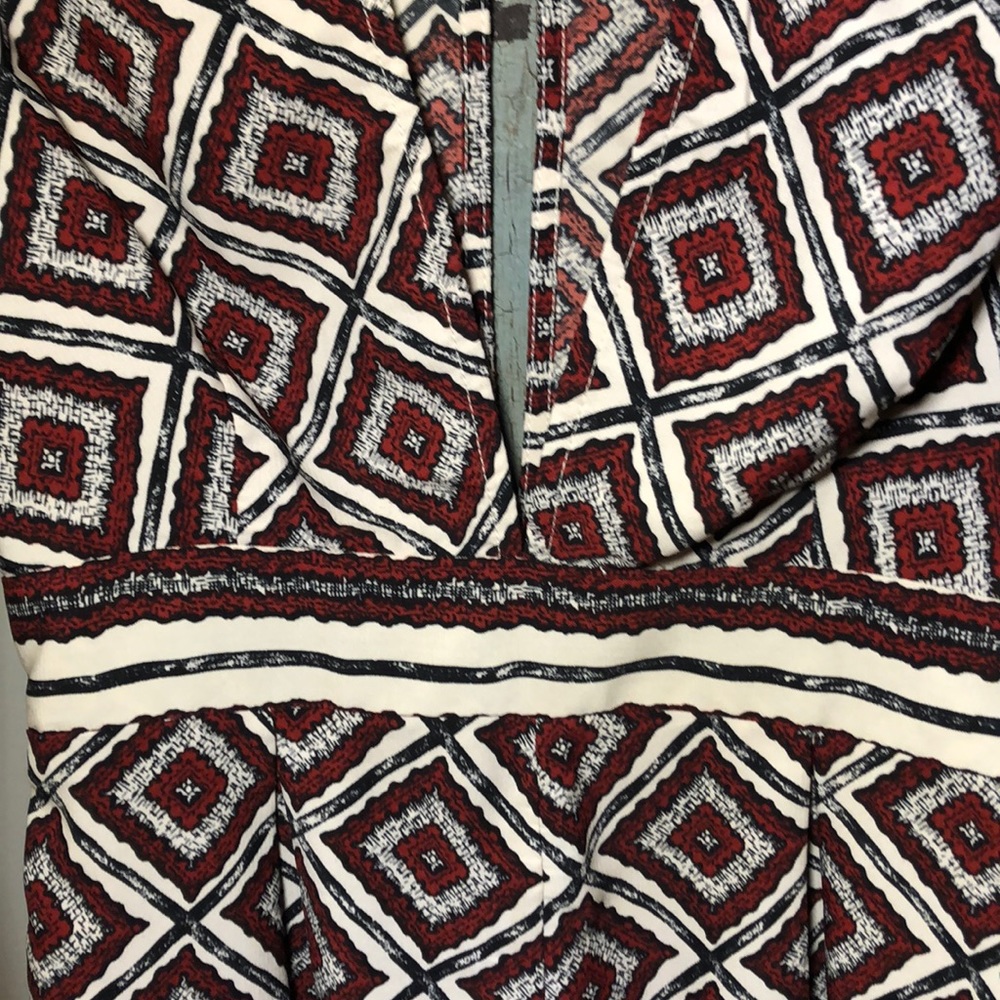 Gorgeous Diamond Pattern Romper - image 3